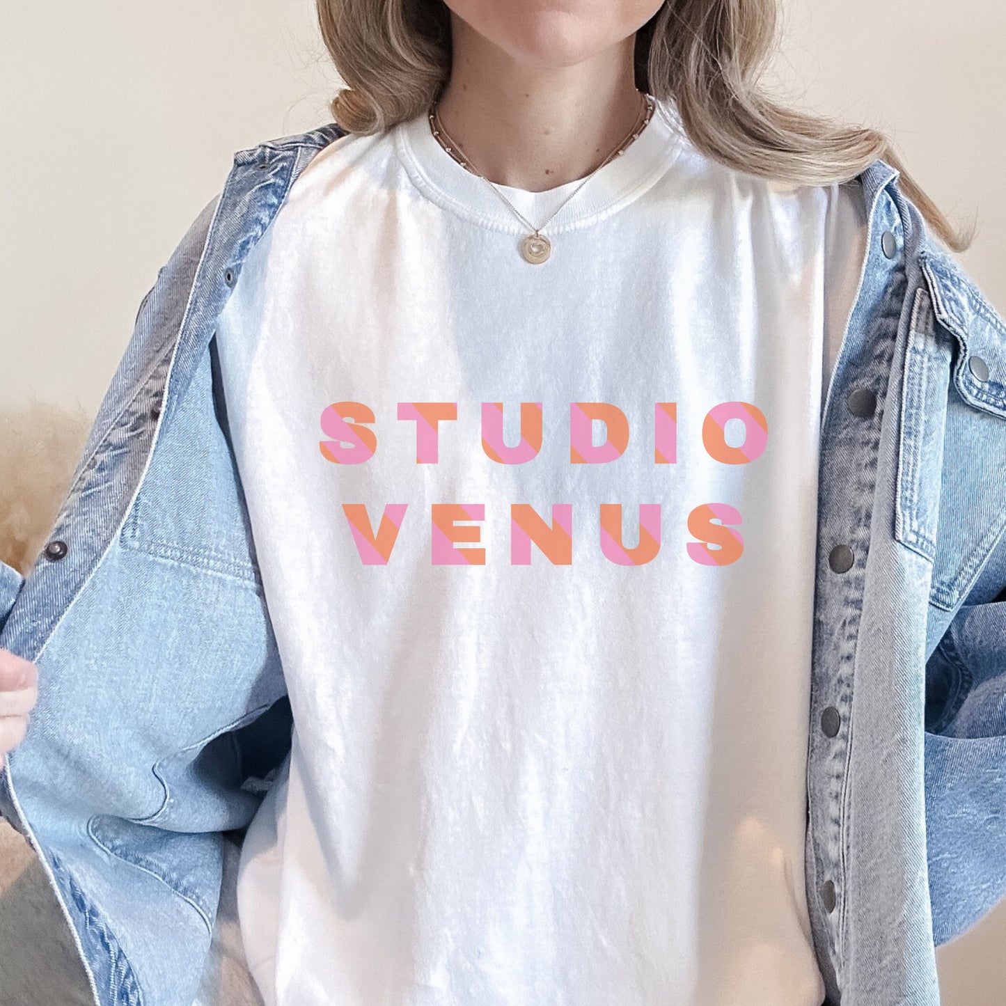 Stripey Studio Venus Unisex T-shirt