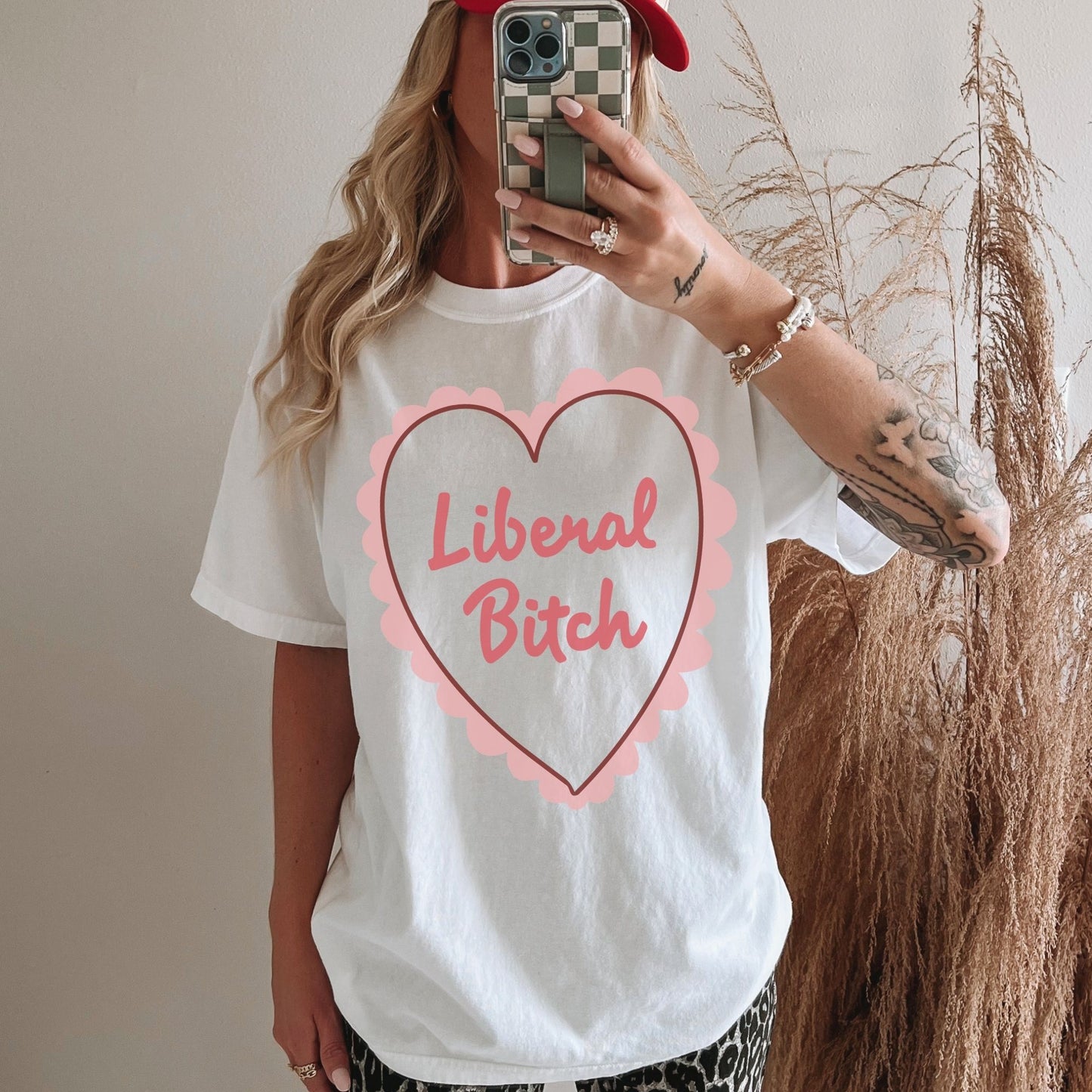 Liberal Bitch – Bio Unisex T-Shirt